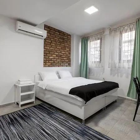 Cozy & Comfy Studio At Beyoglu - 5 Apartment